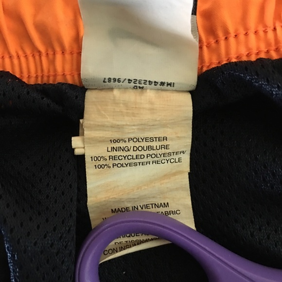 Nike men’s swim trunks size Large - Picture 4 of 5